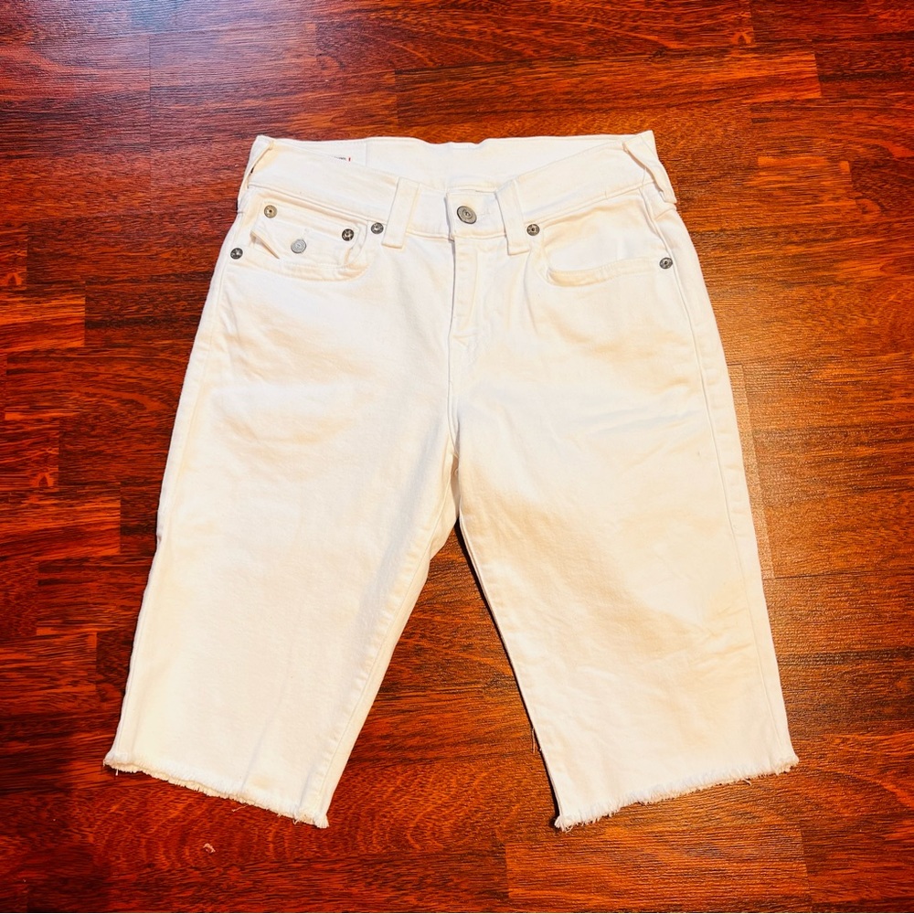True Religion Ricky Relaxed Straight White Bermuda Shorts SZ 29
